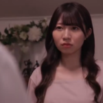 [流川莉央]上司の目の前で妻が恥じらう、官能のヌード画