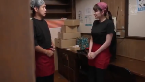 【鷲尾めい】美人店長の無防備な誘惑、理性を奪う部屋着